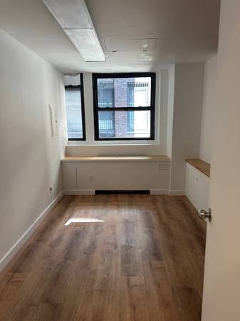 $3,100 / 971ft2 - GREAT AESTHETIC / SPA / 2 ROOMS, RECEPTION, BATHROOM (Chelsea)63816653832707121