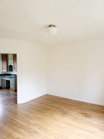 $1,250 / 390ft2 - ESTUDIO HERMOSO EN PATIO CERCANO A MISSISSIPPI/WILLIAM'S (Portland)63672565059459120