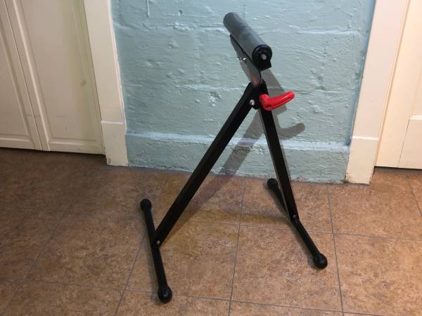 Performance Tool Roller Support Stand 1