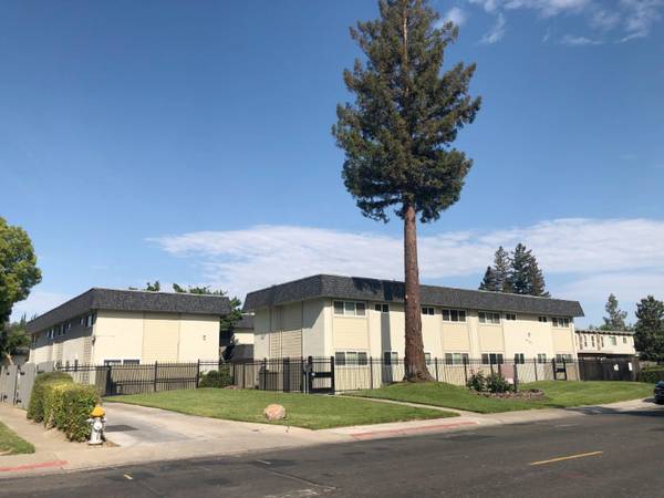 $1650.00 / 2br - 1040ft2 - **OFERTA DE ALQUILER: ¡500 USD DE DESCUENTO!** Hermoso adosado en encantadora comunidad cerrada63790737568897120