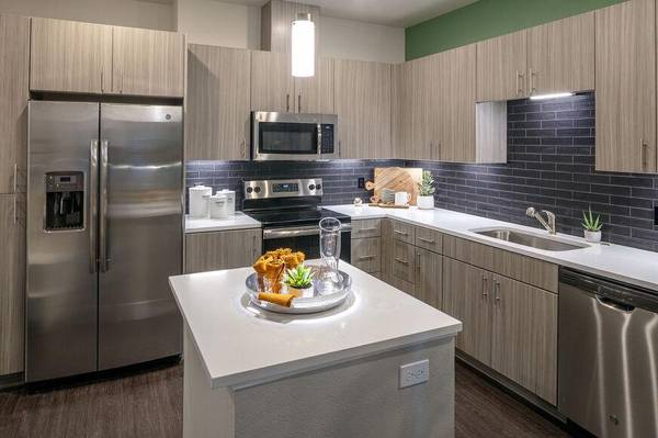 $2,393 / 2br - 1188ft2 - Estaciones de carga para vehículos eléctricos, terraza en la azotea (Tigard Or)63831608523267120