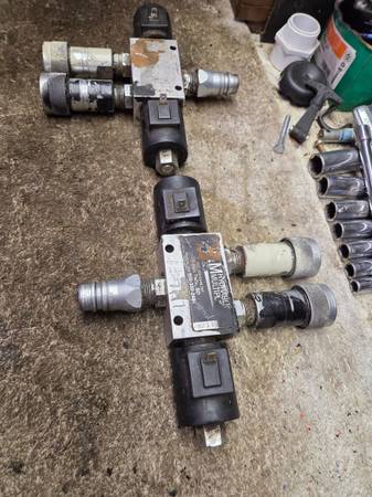 hydraulic couplers add on 1