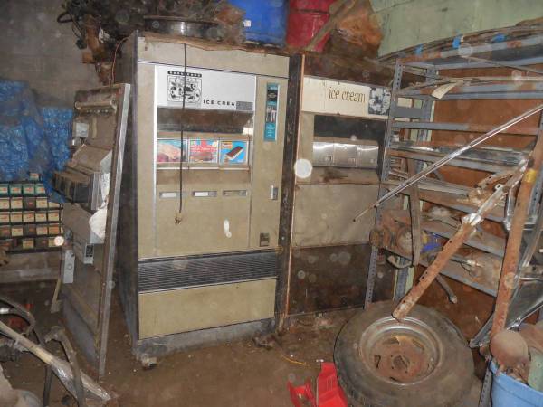 3 select Ice Cream Vending Machines 6 available 1