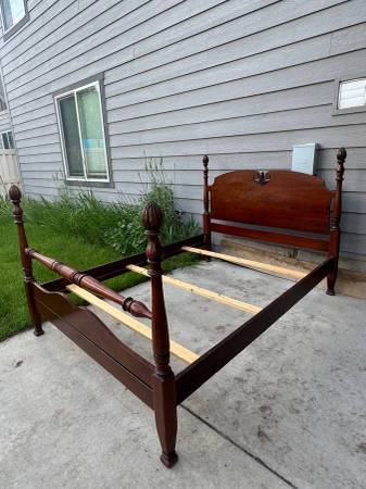 Solid Wood Full Size Bed 1