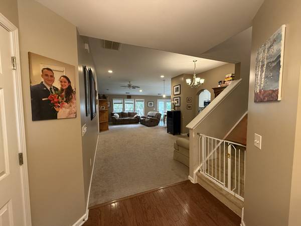 $2350.00 / 4br - 1867ft2 - Cómoda casa de 4 habitaciones en Goose Creek – Excelente vecindario y comodidades64015945867011121