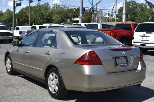 2006 Honda Accord LX Sedán 4D - $6,995 (Carisma Auto Group)63443575481345124