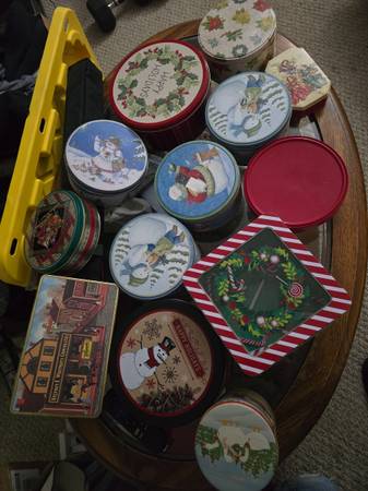 Christmas Tins 1