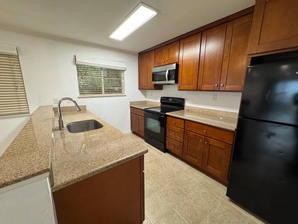 $3,700 / 2br - 1000ft2 - 2 Habitaciones con Patio Grande y Lavadora/Secadora (san carlos)63695839859329123