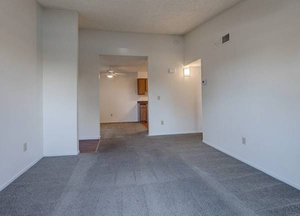 $1,905 / 1 hab. - 644 pies² - Vistas a la montaña y espacios verdes, estufa de gas, acceso controlado (401 W. Pine Ave, Lompoc, CA)63663836353665122