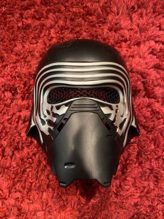 Kylo Ren Mask 1