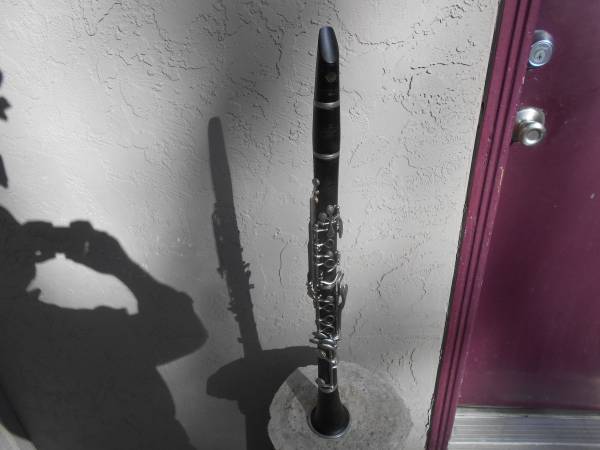 Noblet N Paris Intermediate Wood Clarinet - Needs Work 1