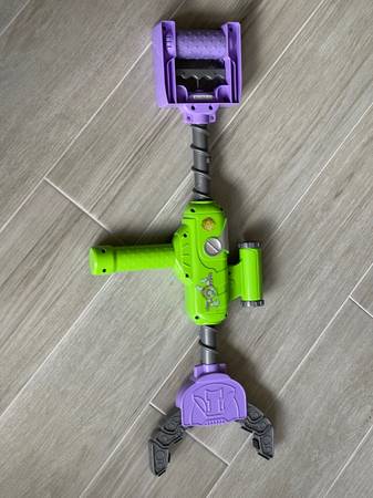 Disney Parks Buzz Lightyear Star Command Claw Grabber Toy Story 1