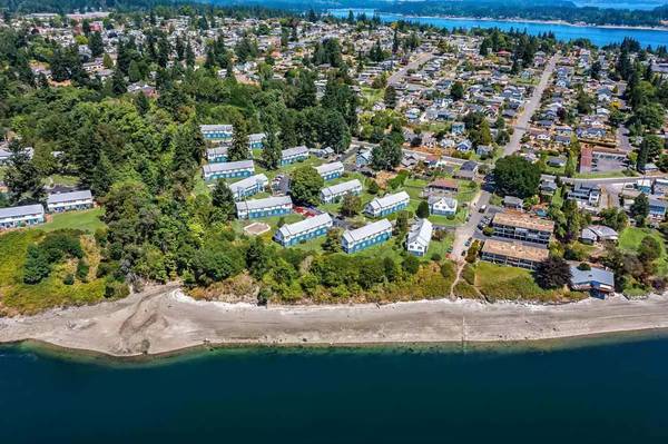 $1,725 / 2br - 1050ft2 - Best deal in town! Don't miss out on this amazing 2 bed, 1 bath! (Bremerton - Near Puget Sound)63688295933441120