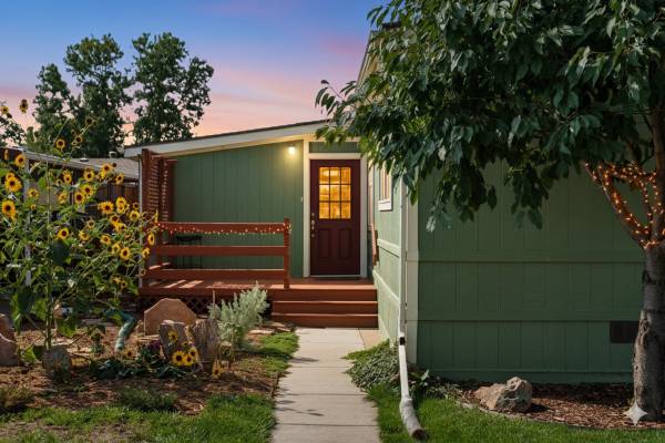 $225,000 / 3br - 1738ft2 - ¡6 Meses de Alquiler de Terreno Gratis! ¡Hogar impecable listo para mudarse! (Fort Collins)64150356622850120