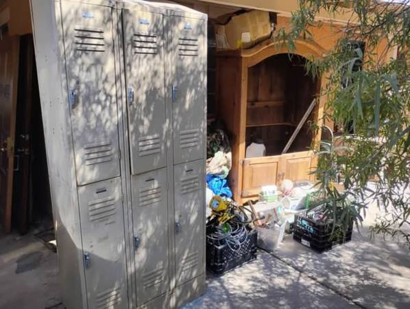 Pemco Two-Tier Storage locker Free Delivery if needed 1