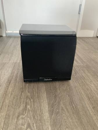 SUBWOOFER:  Definitive Technology SuperCube 2000 (SC2000) 1