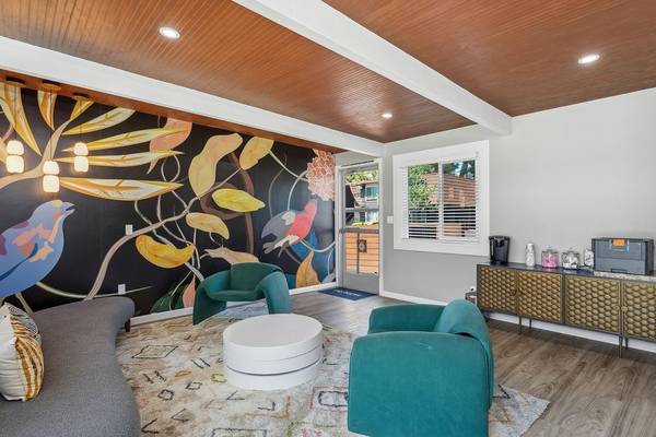 $1,860 / 2br - 840ft2 - Let's celebrate Friday with $500 OFF MOVE IN YOUR TOTAL! Call TODAY!💥 (10680 Coloma Rd, Rancho Cordova, CA)63790861912321123