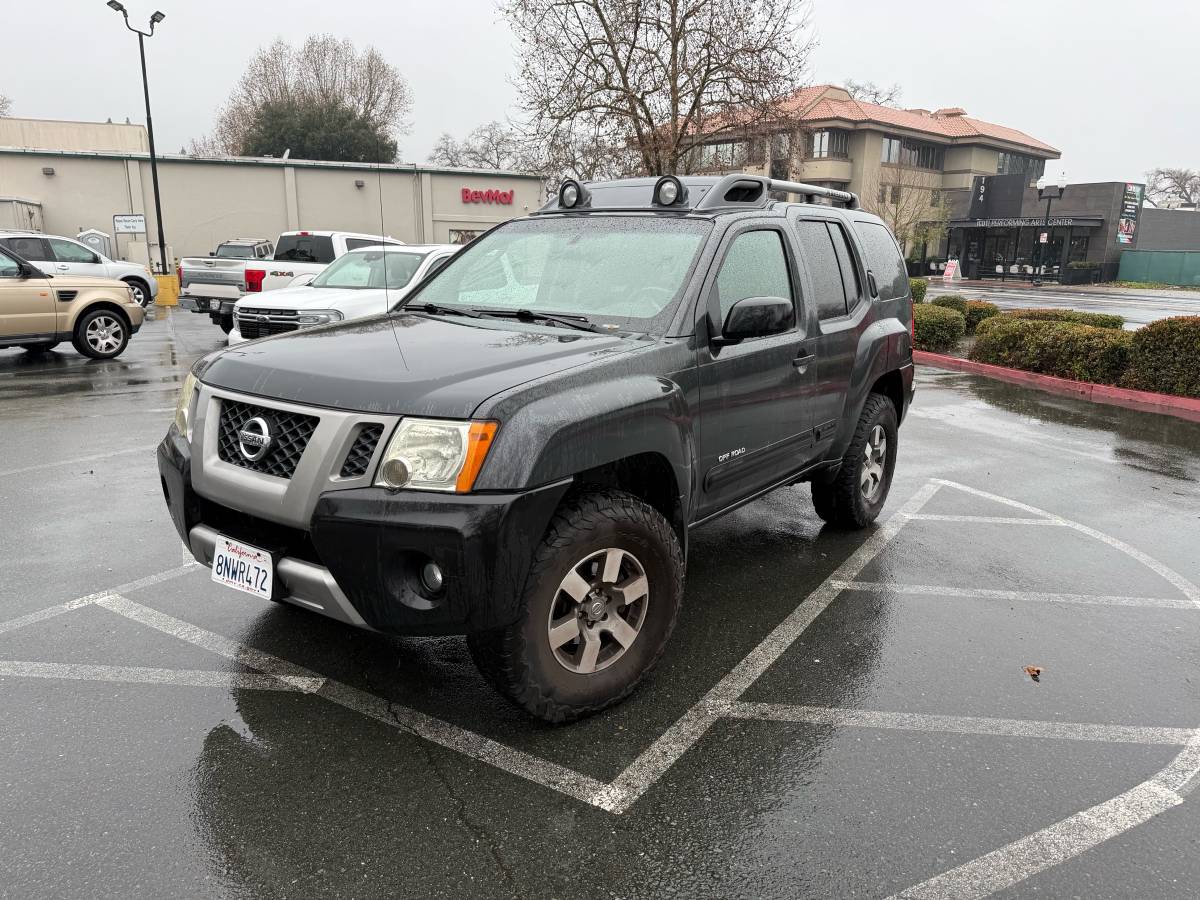2009 Nissan Xterra 6spd Offroad pkg (same as Pro-4x)