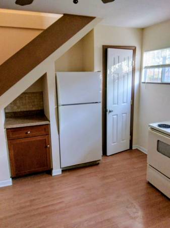 $1,050 / 1br - 975ft2 - 1 bedroom Apartment with All Bills Paid (Corpus Christi)64036536875137123