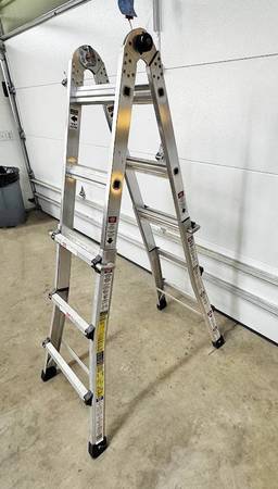 Gorilla Multi-Position Ladder w/Tool Hangers 18 ft 300 lbs. Capacity 1