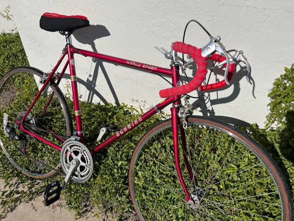 Vintage Classic World Sport 1