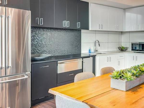 $1,308 / 376ft2 - Un Sorbo y una Vista: Bar de Café y Lounge en la Azotea te Esperan (SW Portland / PSU / Universidad Estatal de Portland)63672582581507120