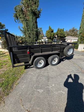 Double Axil Trailer 1