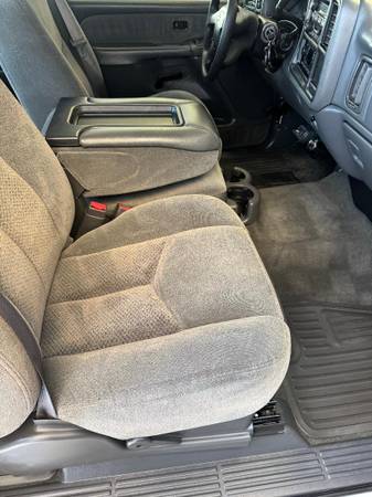 2003 Chevrolet Silverado. 4 Door - Photo 14