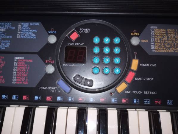 Vintage Yamaha PSR-76 Electronic Keyboard - $60 (Madison)63471317759233122