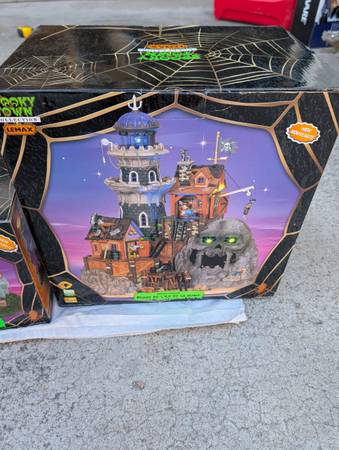 Vintage - LEMAX - Spooky Town Collection 1