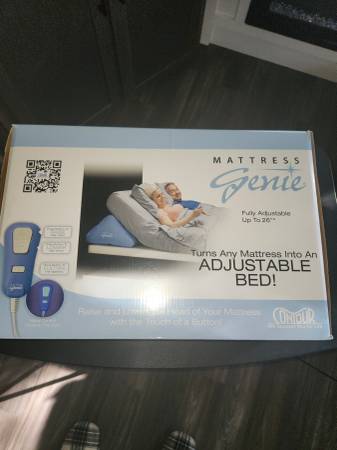 NEW GENIE CONTOUR HEAD LIFT/NEUF AJUSTABLE QUEEN SIZE BED 1