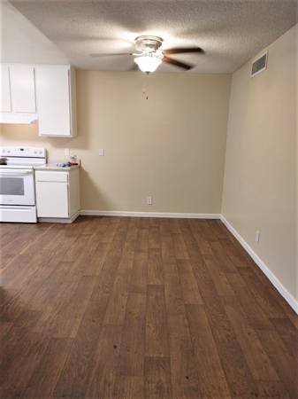 $1,965 / 2br - 1050ft2 - 2 Bedrooms 2 Bath Apartment in Palm Springs, CA63686192275841121