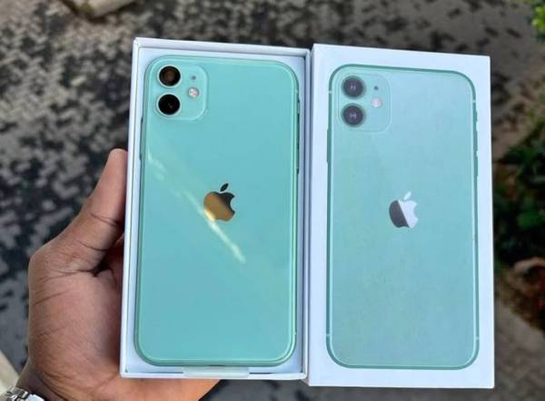 IPhone 11 Unlocked 1