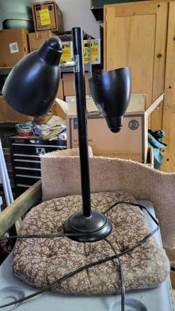 Black Metal Lamp 1