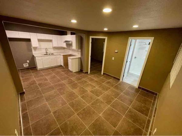 $2000.00 / 1br - 1 dormitorio 1 baño ADU con entrada privada.63663921938945123