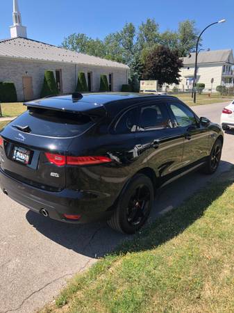 2017 Jaguar F-Pace 1