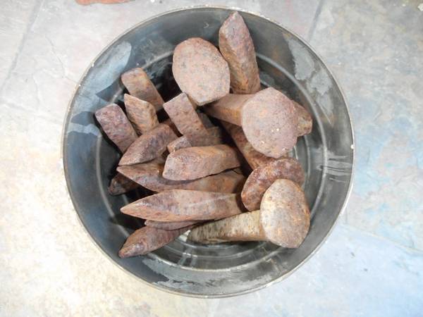 18 Railroad Tie Spike Nails 1