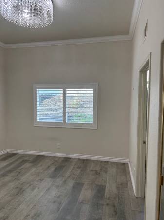 Bedroom with private bathroom 1