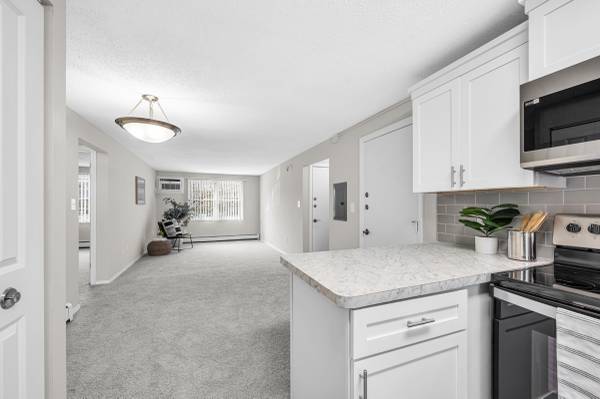$2,230 / 2br - ¡No lo pospongas! Los apartamentos se están llenando rápidamente! (Sunderland)64017044792579124
