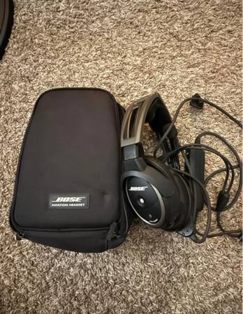 A20 Aviation headset 1