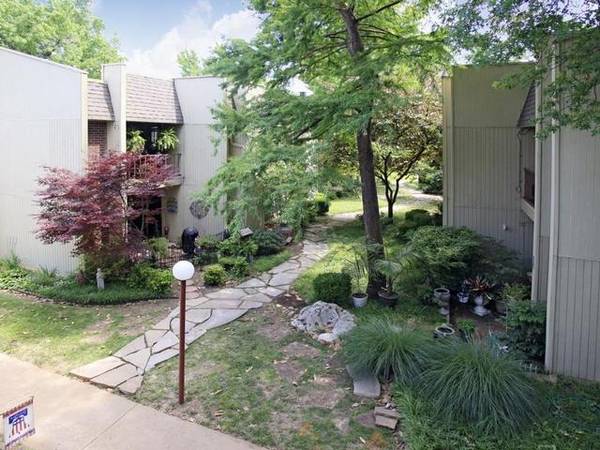 $1,010 / 1br - 800ft2 - Gazebos with Gas Grills, Frost-free Refrigerator w/Ice-maker (Tulsa)63981976650242123