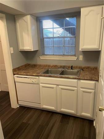 $1,450 / 2br - 1300ft2 - Renovated Metairie Apartment with Washer/Dryer in Unit! (Metairie, LA)63791870260355122