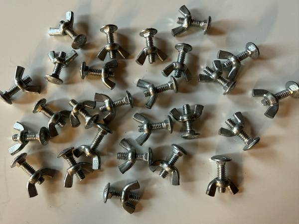 Wing nuts 1
