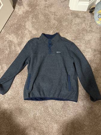 Eddie Bauer pullover 1
