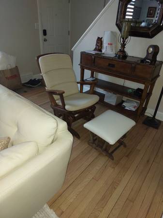 Swing Chair with Footrest 1