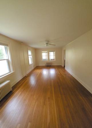 $495,000 / 3br - 1686ft2 - HOUSE FOR SALE (Lee, MA)64017046317699124