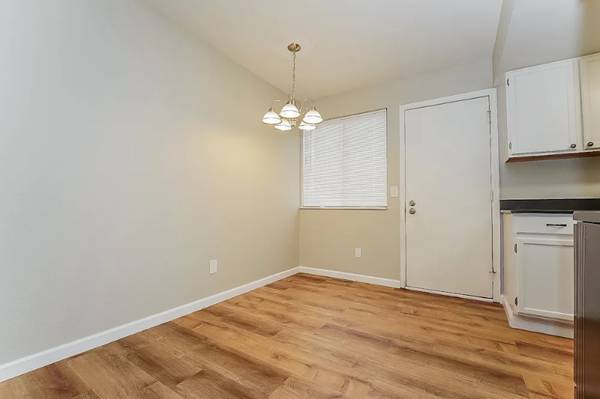 $1455.00 / 3br - 1104ft2 - Charming 3 Bed, 2 Bath Single Family Home in Westminister - $1455/mo63679423301377123