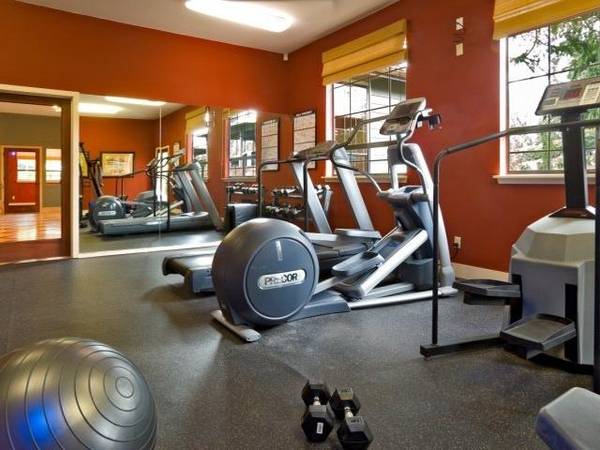 $2,070 / 2br - 850ft2 - Nature walk and pond, Cable and DSL ready, 24- hour Package Concierge (Bellevue)63688532147329124