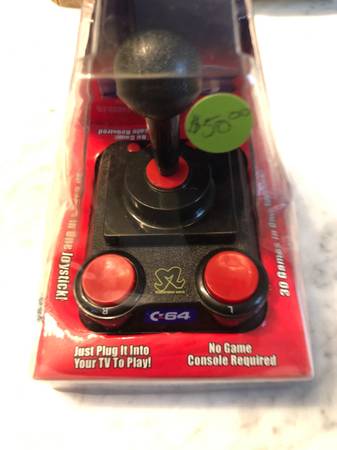 Commodore 64 30 Games in One Plug n Play Joystick 1