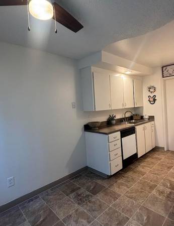 $1,575 / 2br - Centrally Located in Beaverton - Secure Key Card Access + Quiet (Beaverton Tigard)63867269588993124